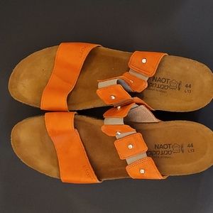 Not slip on sandals sz 44